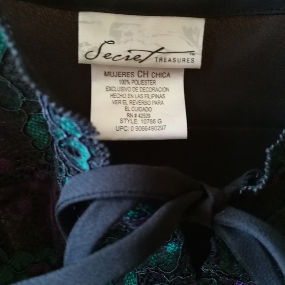 Secret Treasures lingerie set - Picture 3 of 5